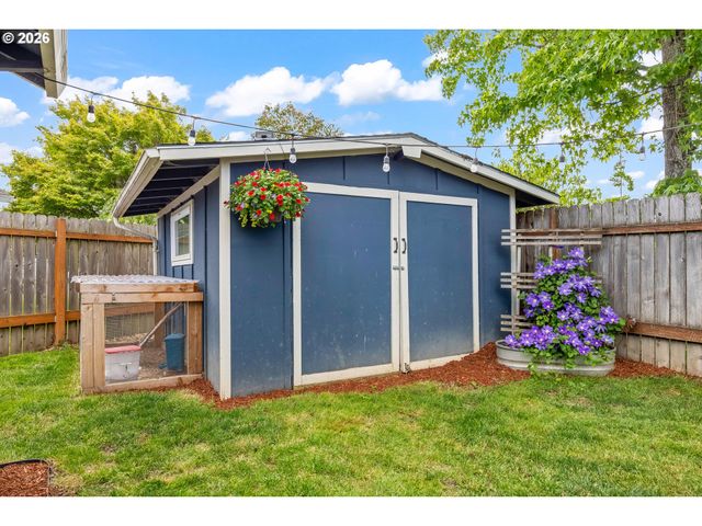 1146 Sw JAMES Ct, Dundee, OR 97115
