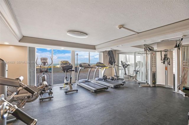 465 Ocean Drive 1009, Miami Beach, FL 33139