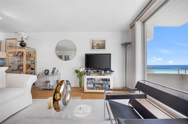 465 Ocean Drive 1009, Miami Beach, FL 33139