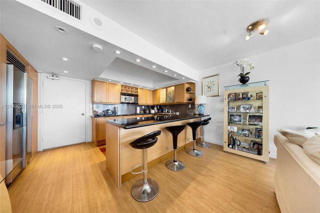 465 Ocean Drive 1009, Miami Beach, FL 33139