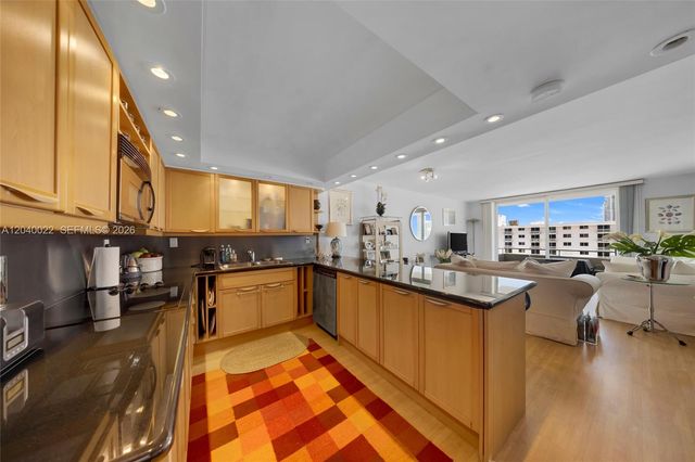 465 Ocean Drive 1009, Miami Beach, FL 33139
