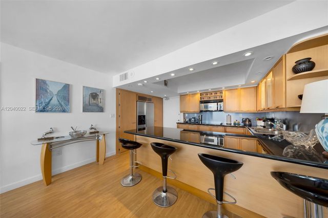 465 Ocean Drive 1009, Miami Beach, FL 33139