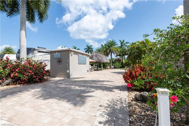 10331 Fire Flag TRL, Fort Myers, FL 33905