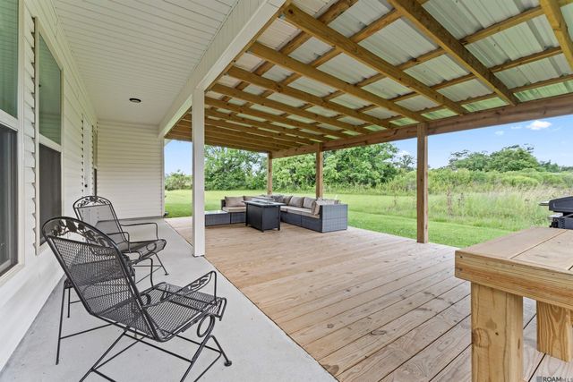 15189 Cedar Springs Rd, Gonzales, LA 70737