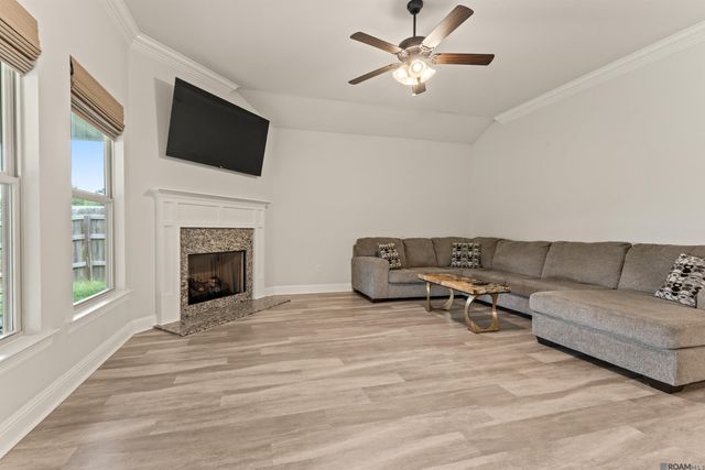 15189 Cedar Springs Rd, Gonzales, LA 70737