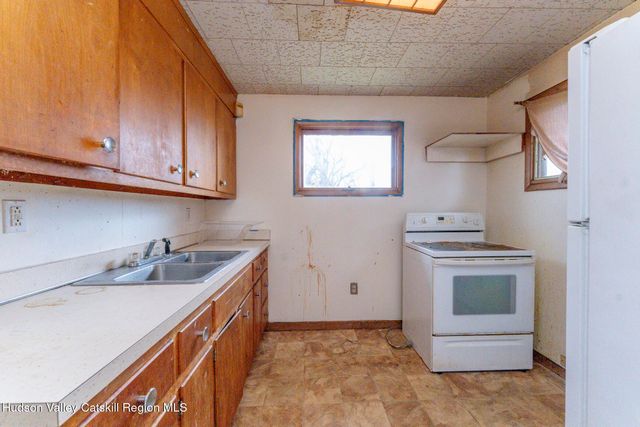 306-308 Broadway, Port Ewen, NY 12466