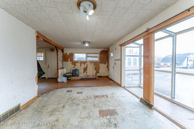 306-308 Broadway, Port Ewen, NY 12466