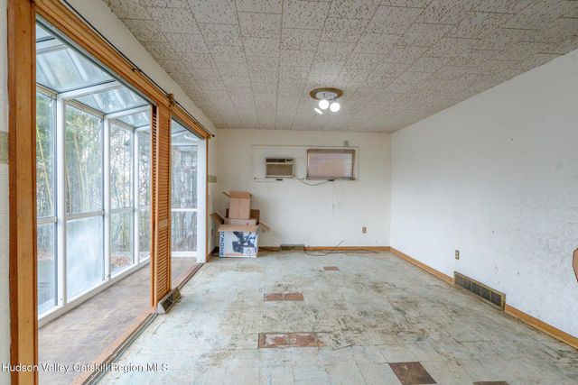 306-308 Broadway, Port Ewen, NY 12466