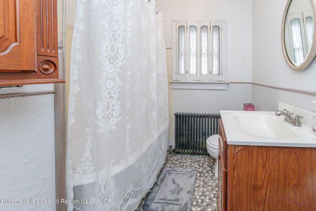 306-308 Broadway, Port Ewen, NY 12466