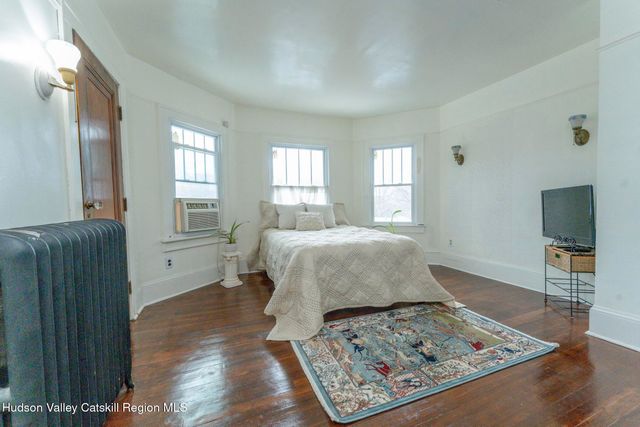 306-308 Broadway, Port Ewen, NY 12466