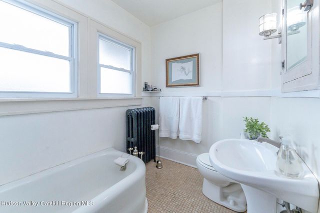 306-308 Broadway, Port Ewen, NY 12466