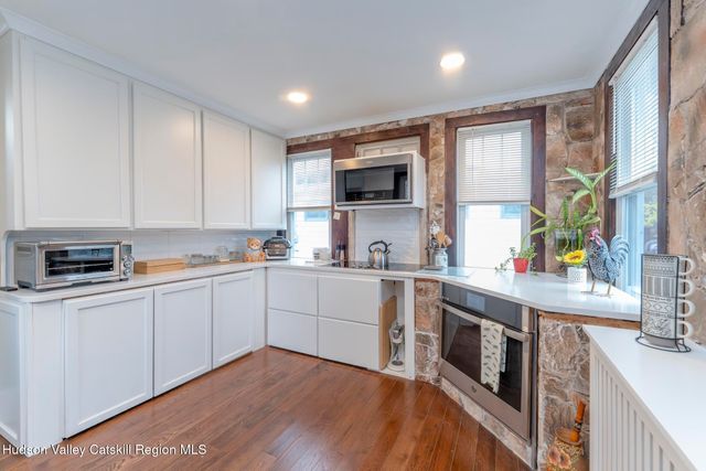 306-308 Broadway, Port Ewen, NY 12466