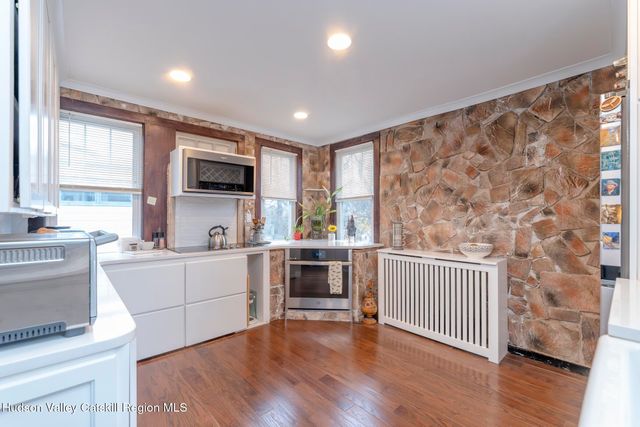 306-308 Broadway, Port Ewen, NY 12466