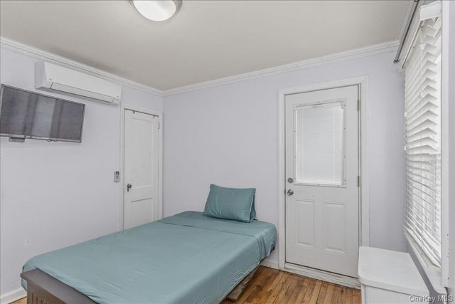 120 N 10th Street, New Hyde Park, NY 11040