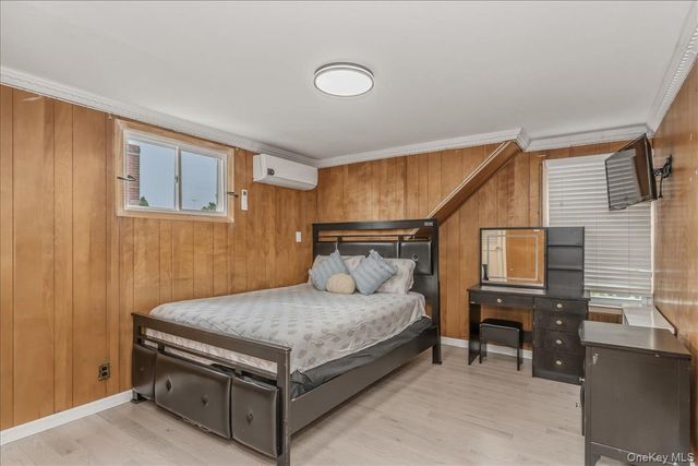 120 N 10th Street, New Hyde Park, NY 11040