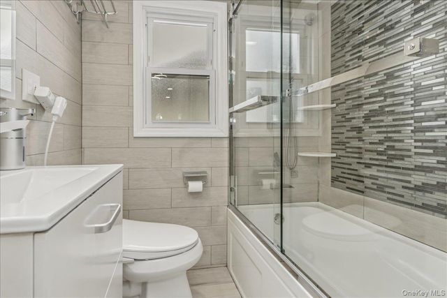 120 N 10th Street, New Hyde Park, NY 11040
