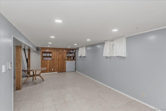 120 N 10th Street, New Hyde Park, NY 11040