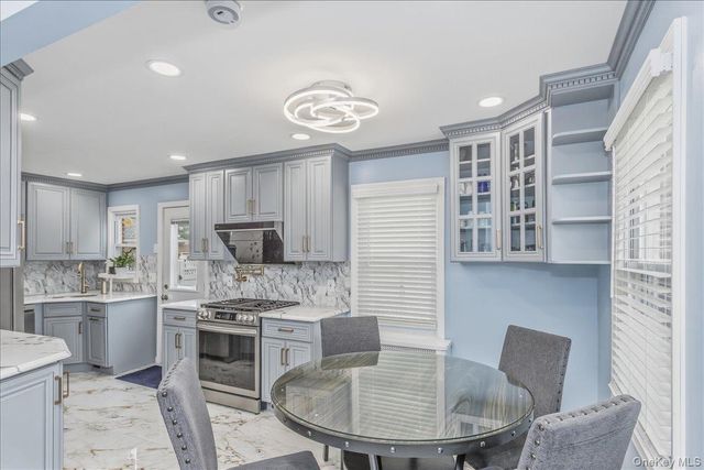 120 N 10th Street, New Hyde Park, NY 11040