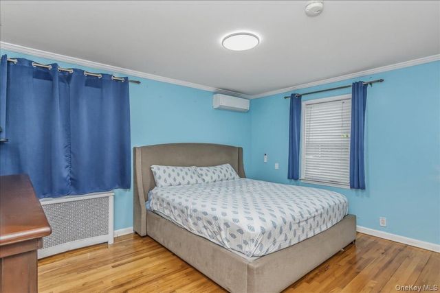 120 N 10th Street, New Hyde Park, NY 11040