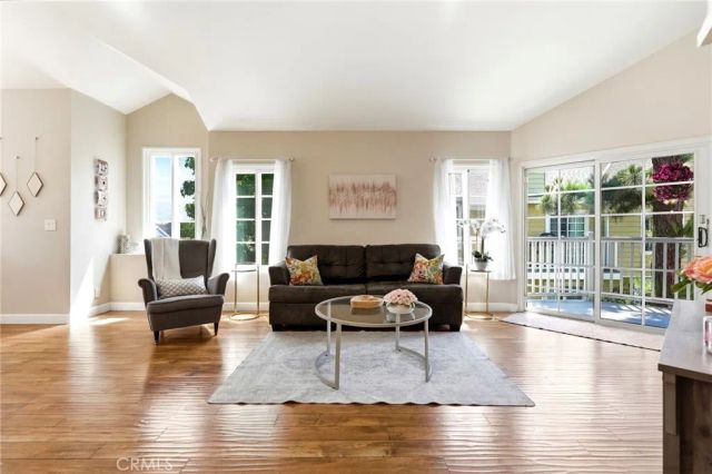 6628 Clybourn Avenue 130, North Hollywood, CA 91606