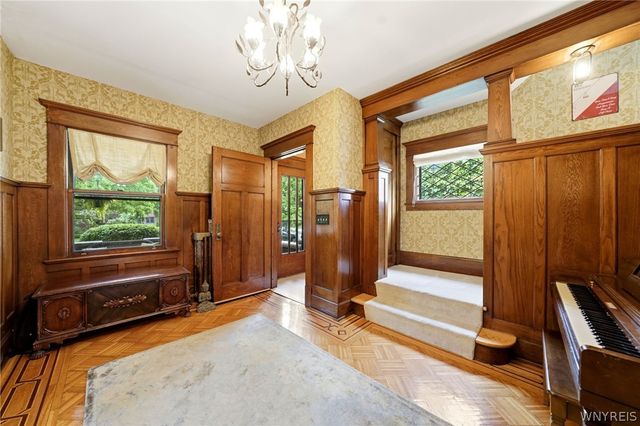 153 Beard Avenue, Buffalo, NY 14214