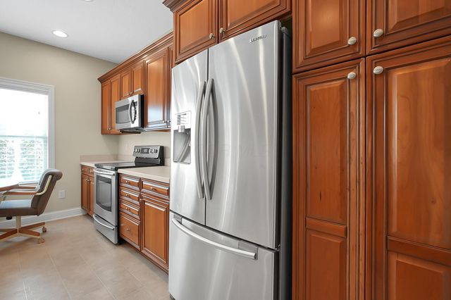 6204 Marias Point Lane, Columbus, OH 43213