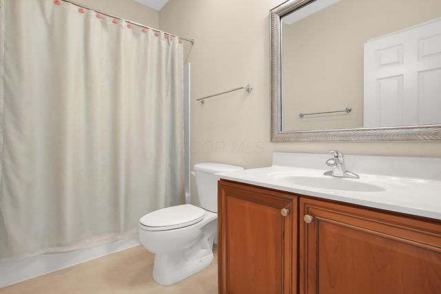 6204 Marias Point Lane, Columbus, OH 43213