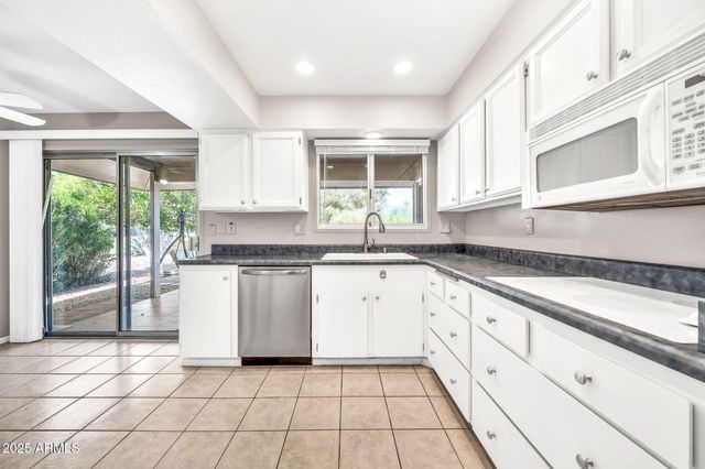 13006 W DESERT GLEN Drive, Sun City West, AZ 85375