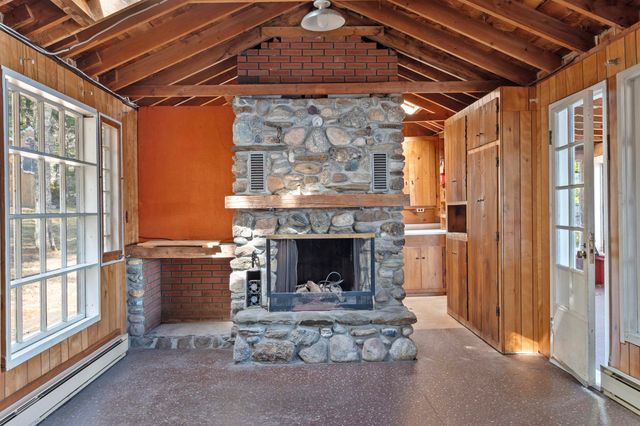 158 Lynn Grove Road, Northwood, NH 03261