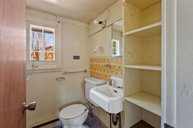158 Lynn Grove Road, Northwood, NH 03261