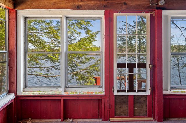 158 Lynn Grove Road, Northwood, NH 03261