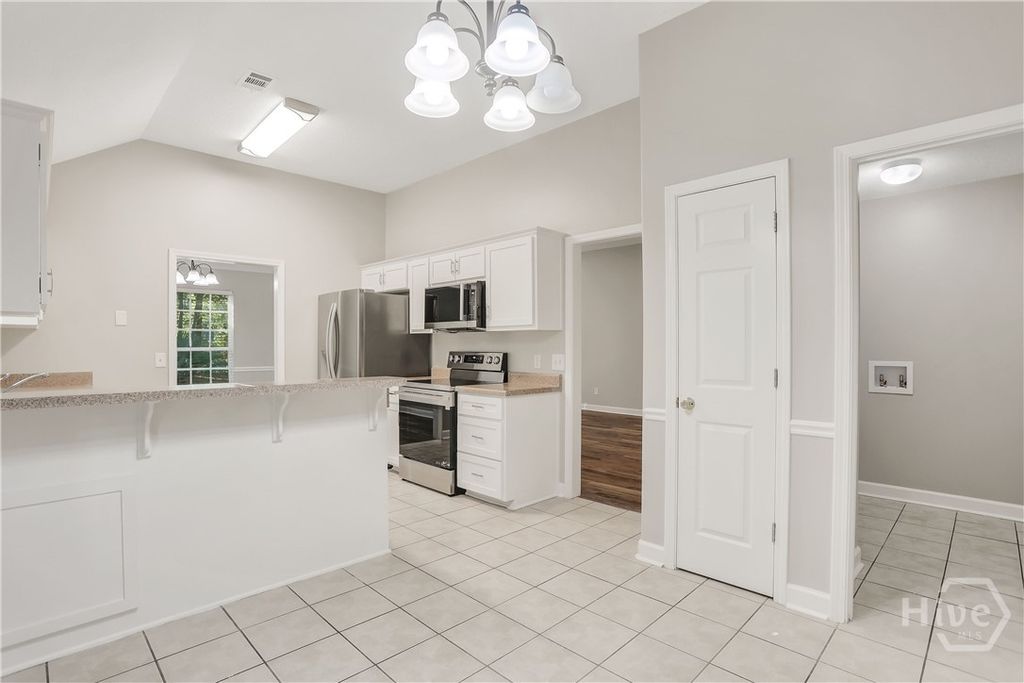 Image 20 of property listing at 202 Marshview Drive, Richmond Hill, GA 31324