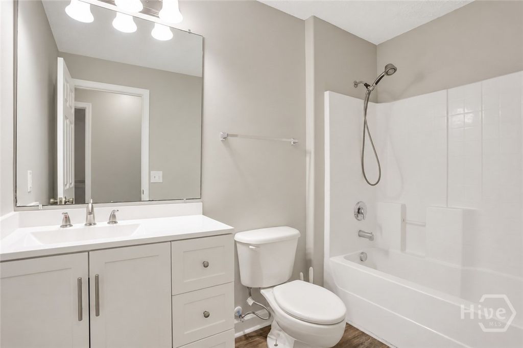 Image 32 of property listing at 202 Marshview Drive, Richmond Hill, GA 31324