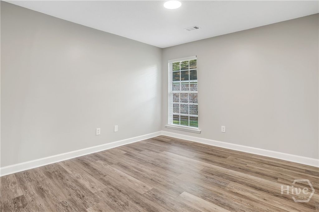 Image 36 of property listing at 202 Marshview Drive, Richmond Hill, GA 31324
