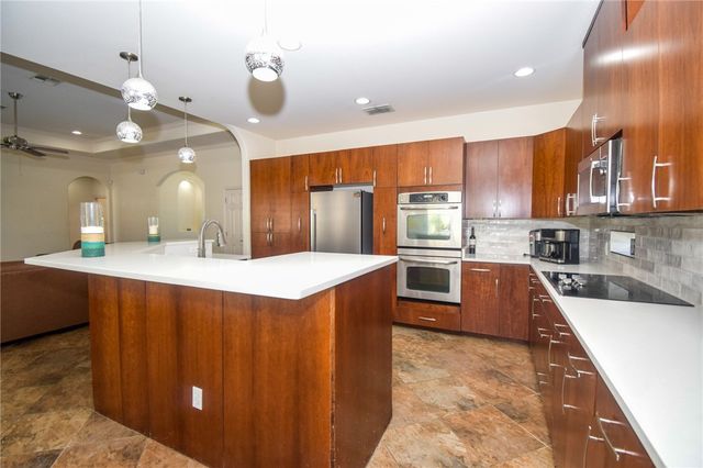 16121 Seagrape St, Corpus Christi, TX 78418
