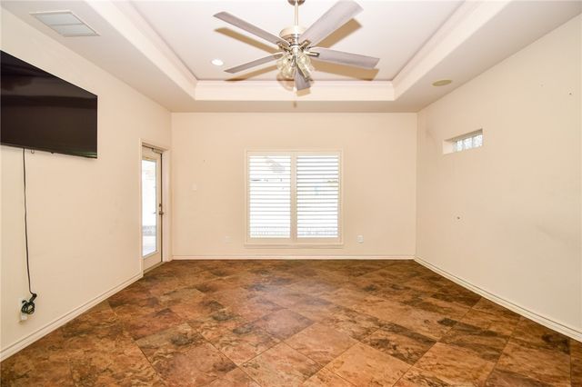 16121 Seagrape St, Corpus Christi, TX 78418