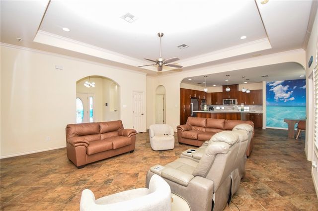 16121 Seagrape St, Corpus Christi, TX 78418