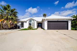 16121 Seagrape St, Corpus Christi, TX 78418