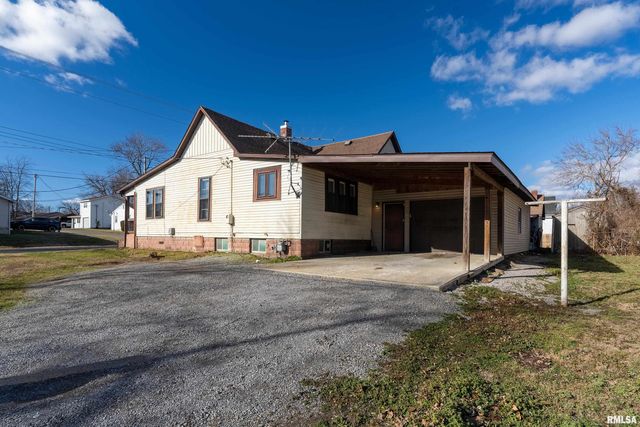 201 N VICKSBURG Street, Marion, IL 62959