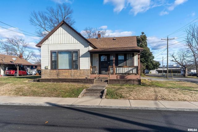201 N VICKSBURG Street, Marion, IL 62959