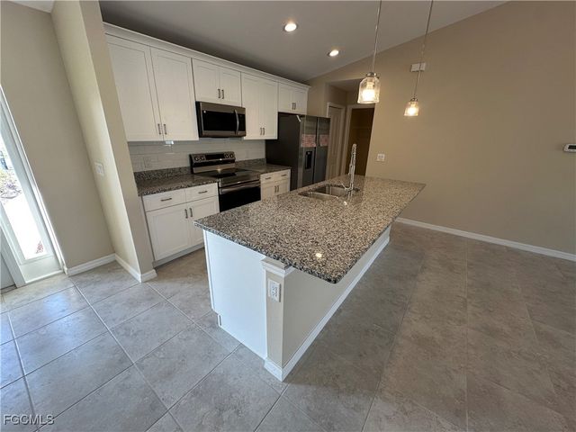 2601 NW 26th TER, Cape Coral, FL 33993