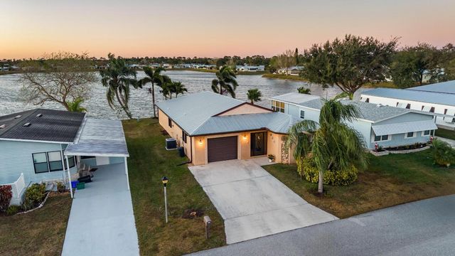 14550 Dulce Real Avenue, Fort Pierce, FL 34951