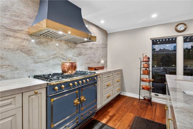 18062 Rosanne, Villa Park, CA 92861