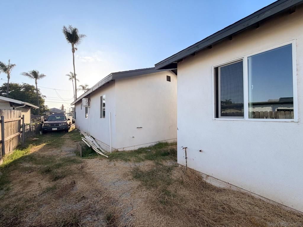 625 K, National City, CA 91950 — exterior