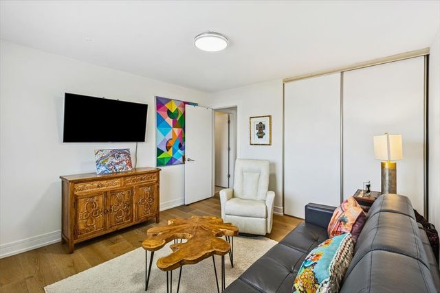 3110 Pheasant Creek Drive 318, Northbrook, IL 60062