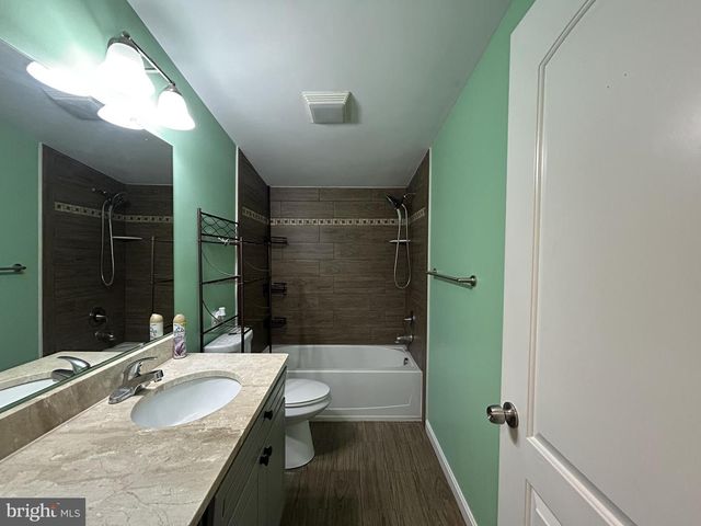 318 HOLIDAY ST, Fruitland, MD 21826