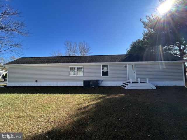318 HOLIDAY ST, Fruitland, MD 21826