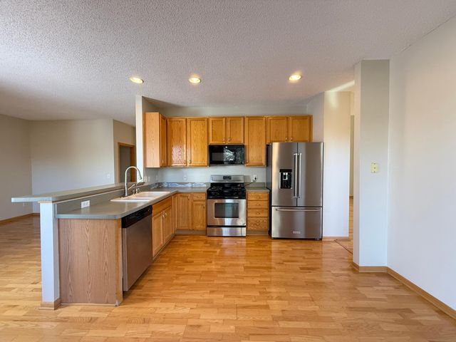 16888 78th Avenue N, Maple Grove, MN 55311