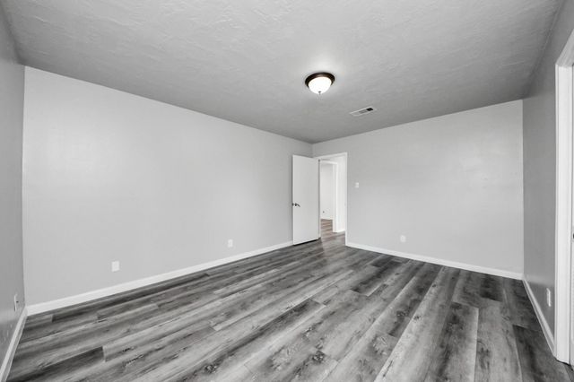 8011 La Roche Lane, Houston, TX 77036