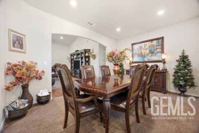 14515 Southernwood Avenue, Bakersfield, CA 93314